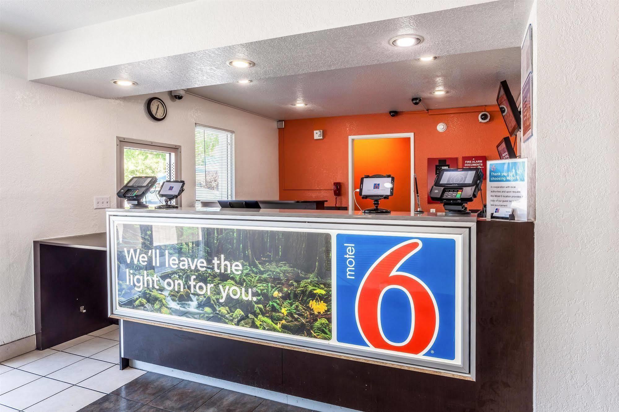 Motel 6 Sacramento, Ca - Downtown Exterior foto